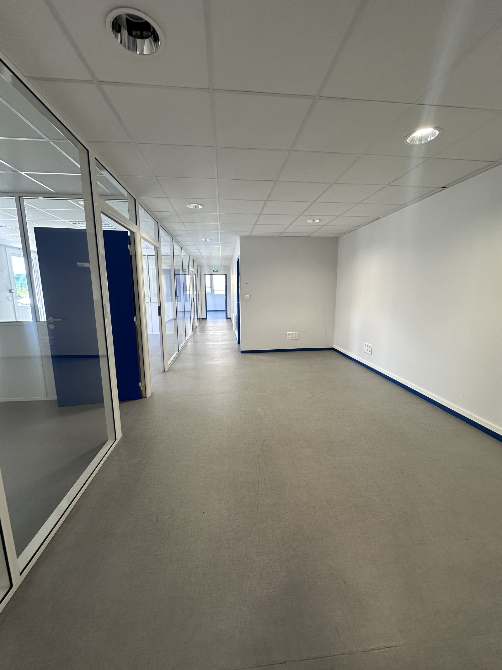Image_, Bureaux, Boves, ref :39120