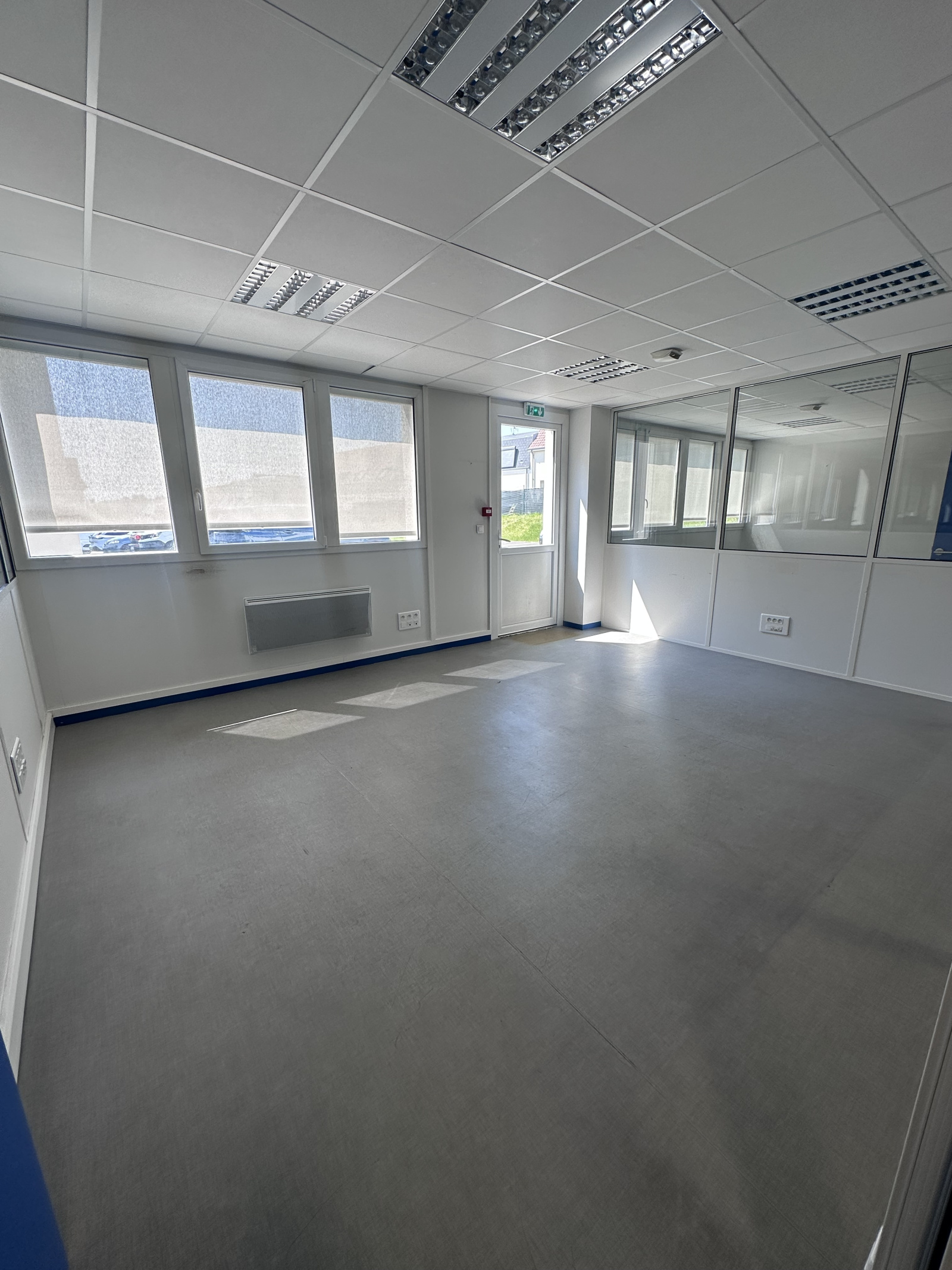 Image_, Bureaux, Boves, ref :39120