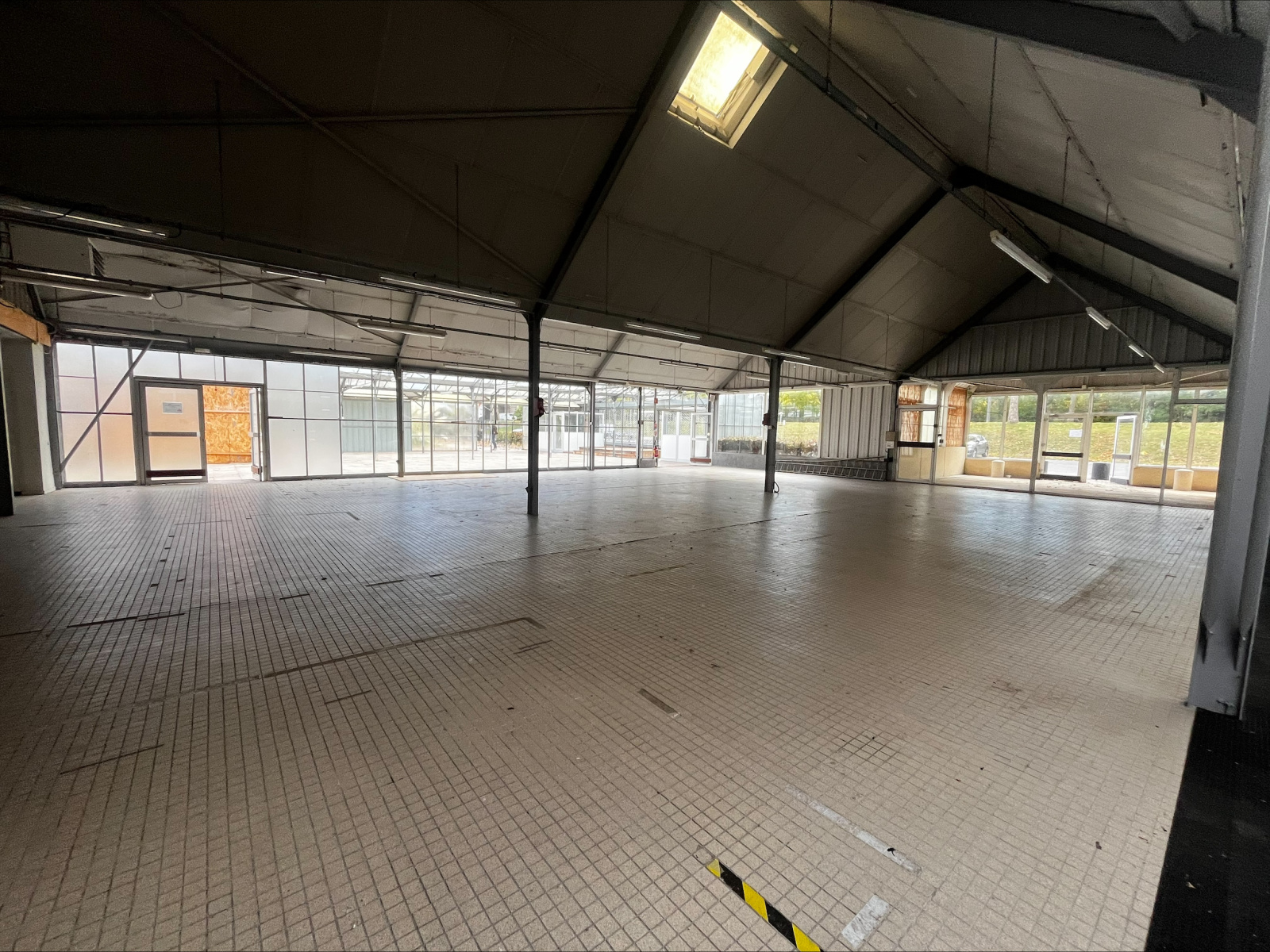 Image_, Local d'activité, Amiens, ref :39290